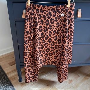 Leopard Capri Fit Snoga